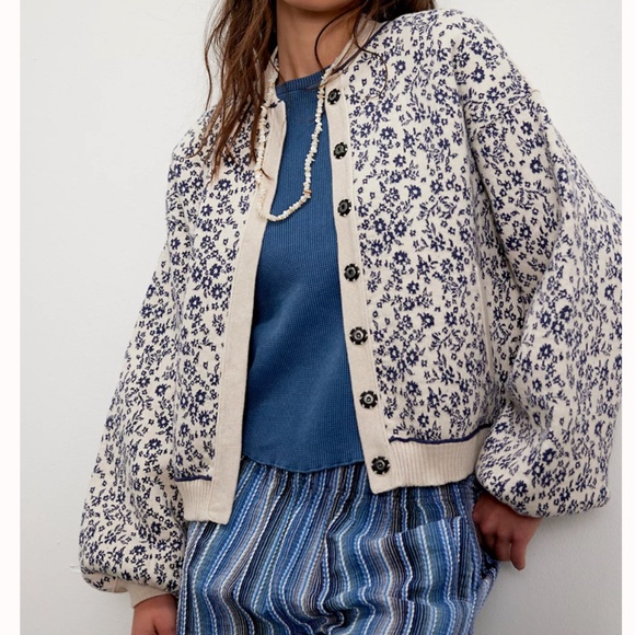 NWT Free People We The Free Maine Cardi Knit Jacket - Cream Combo Floral Small - Picture 2 of 10